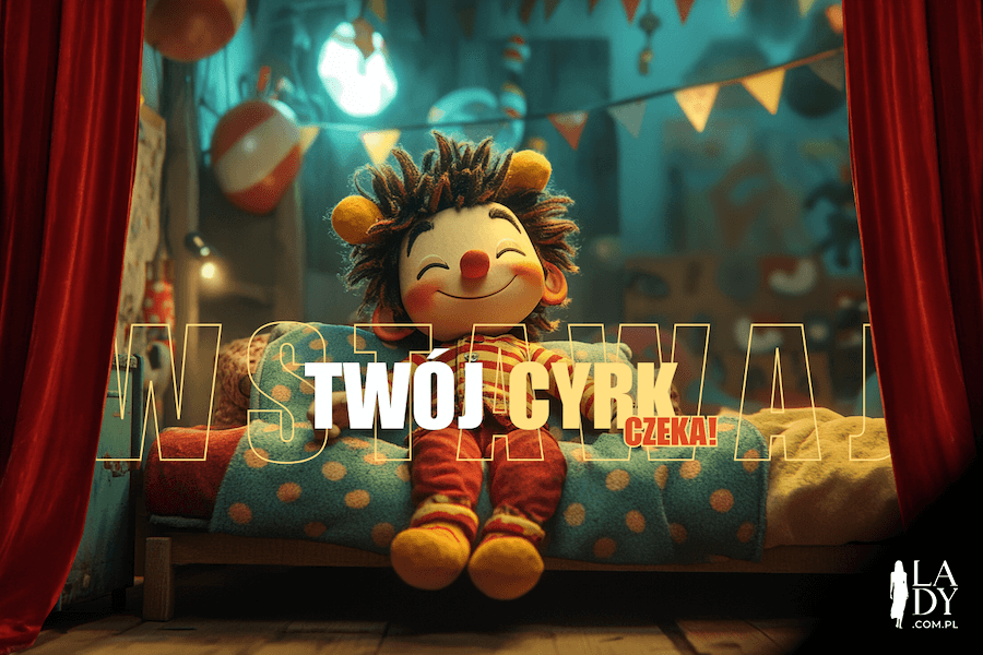 Wesoła kartka z postacią z cyrku śpiącą na łóżku o poranku z napisami: Wstawaj, Twój cyrk czeka