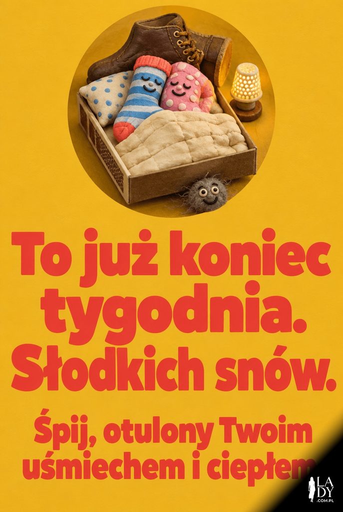 Zabawna kartka na dobranoc – para skarpetek nie do pary przytulona pod kołderką, z życzeniami „Słodkich snów”.