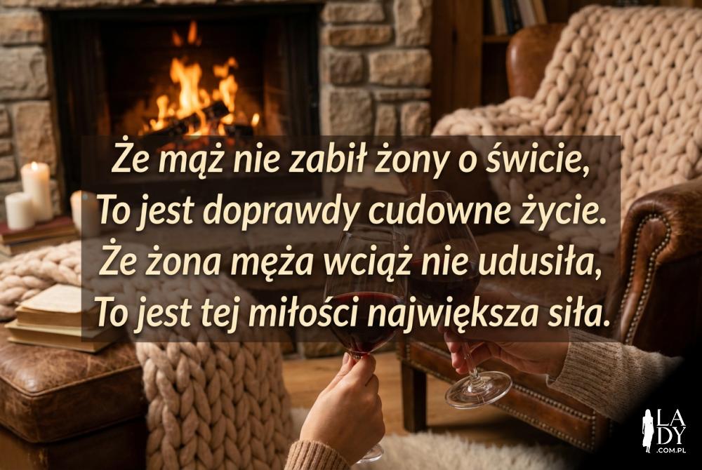 Kieliszki wina i zabawny wierszyk rocznicowy