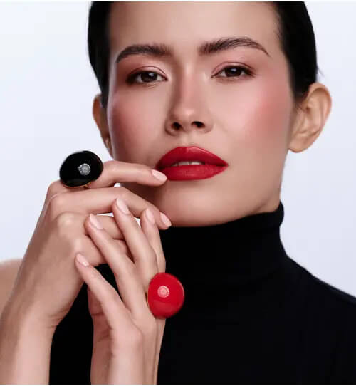 Pierścionek złoty z czarną emalią PSA1208 fot. bydziubeka.pl